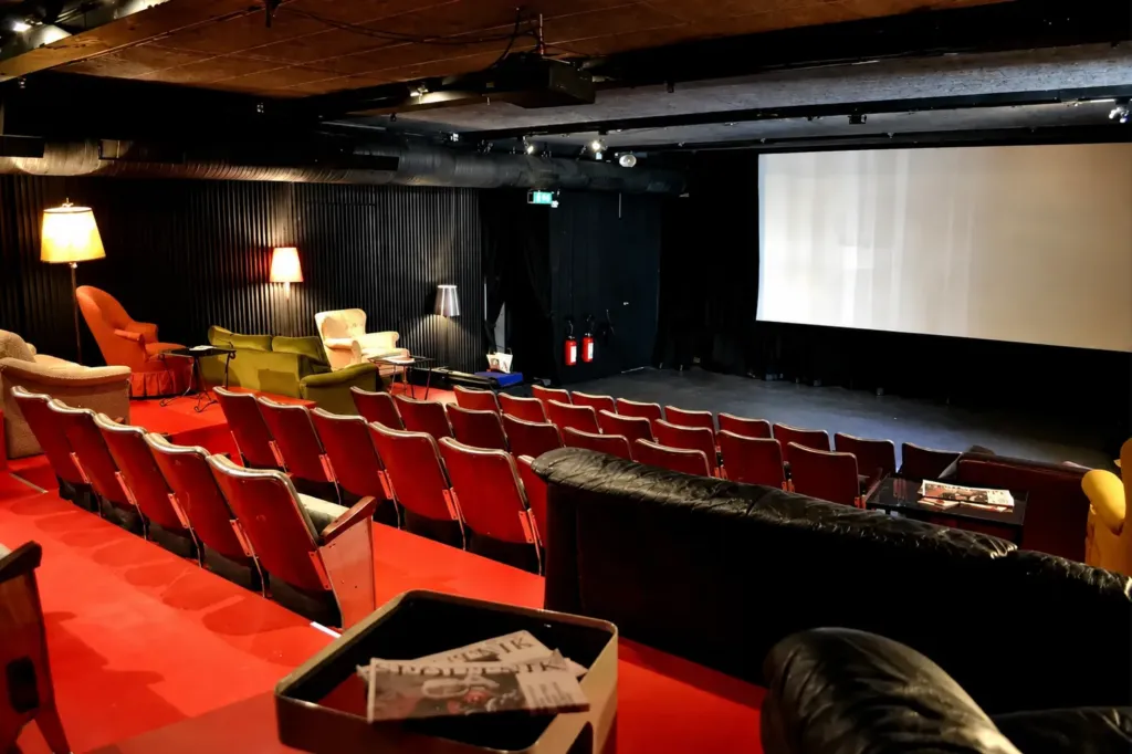 Vue intérieure de la salle du Cinéma Spoutnik